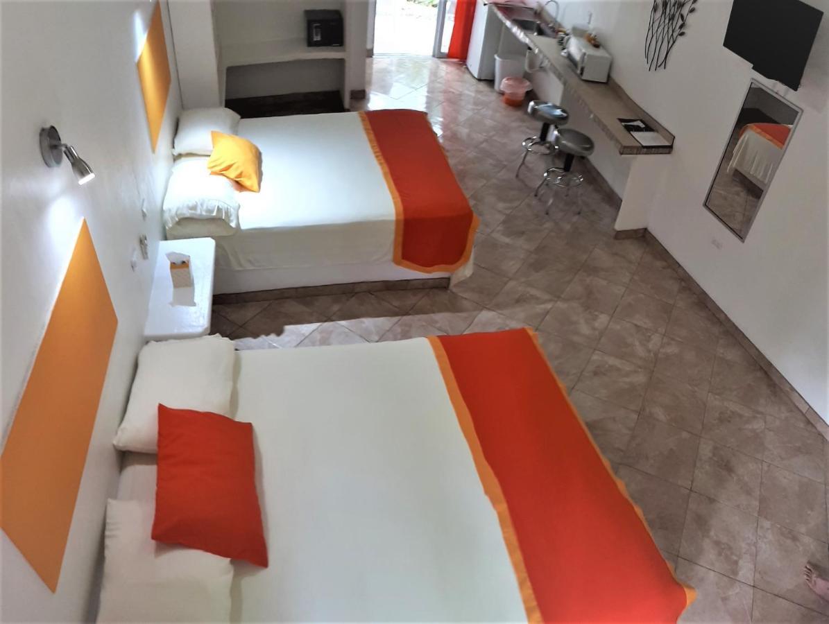 Tropical Paradise Bungalows Pital  Екстериор снимка