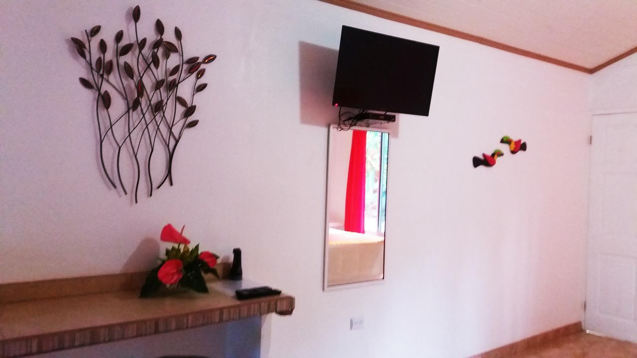 Tropical Paradise Bungalows Pital  Екстериор снимка
